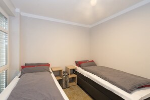2 Schlafzimmer, Zimmersafe, Bügeleisen/Bügelbrett, kostenloses WLAN