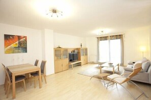 Smart TV, DVD player, books