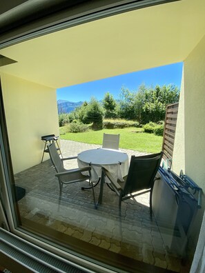 Interior - 4.5-star apartment with wellness in a 4-star hotel (Beatenberg)