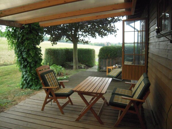 Sweden house in the Warburger Börde, quiet field edge, meadow land