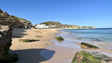 Beach nearby, sun-loungers, beach towels