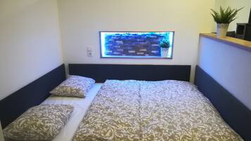 1 bedroom, free WiFi, bed sheets