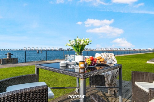 Sonnenlicht - 1. Reihe am Wasser, EG, Terasse, Sauna, Whirlwanne, PKW Stellplatz