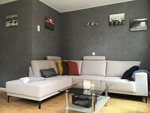 TV connectée, lecteur de DVD, médiathèque, vidéothèque