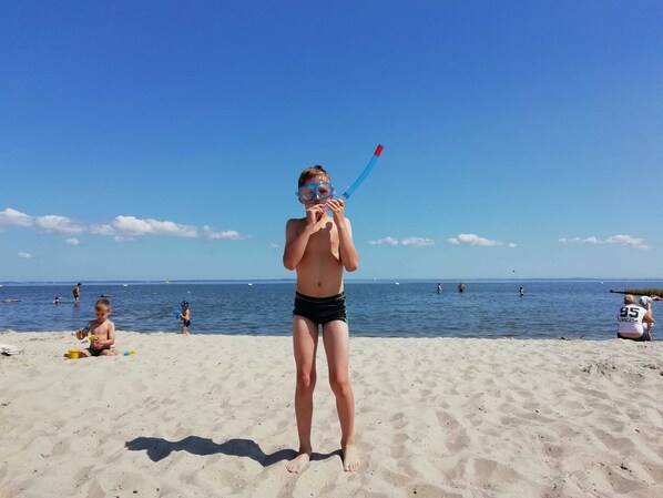 Una spiaggia nelle vicinanze