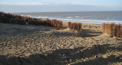 Cozy cottage on the Belgian coast only 5 min. To the sea