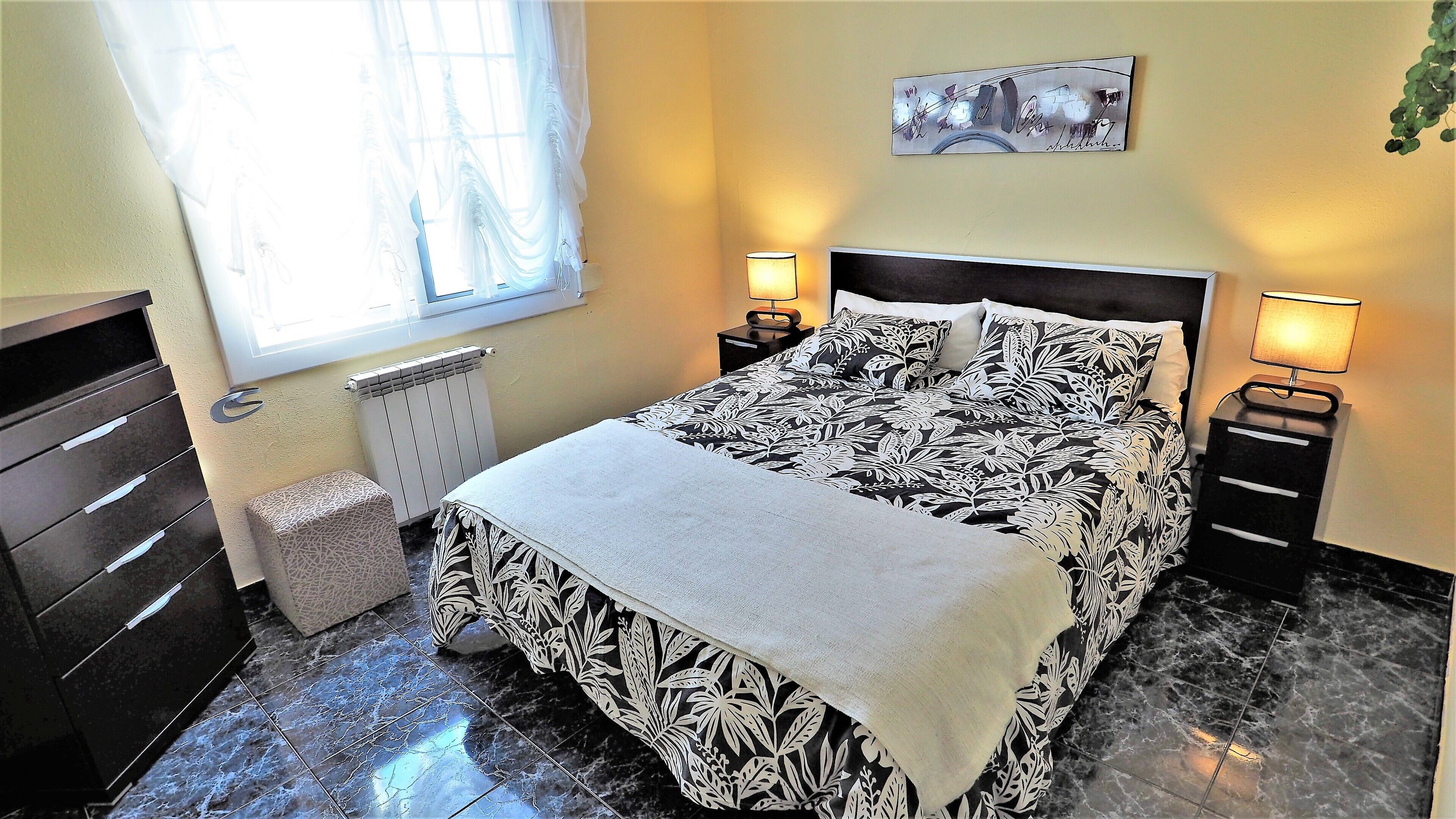 BIANCA & SEAVIEW BEACH apartment with sea view, balcony, Wi-Fi, beach.