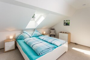 3 bedrooms, in-room safe, desk, free WiFi - Saarschleife vacation apartment - quiet, modern accommodation with 3 bedrooms (Mettlach-Bethingen)