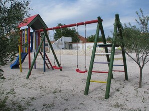 Children's area - Country house with pool and garden (Cista Velika)
