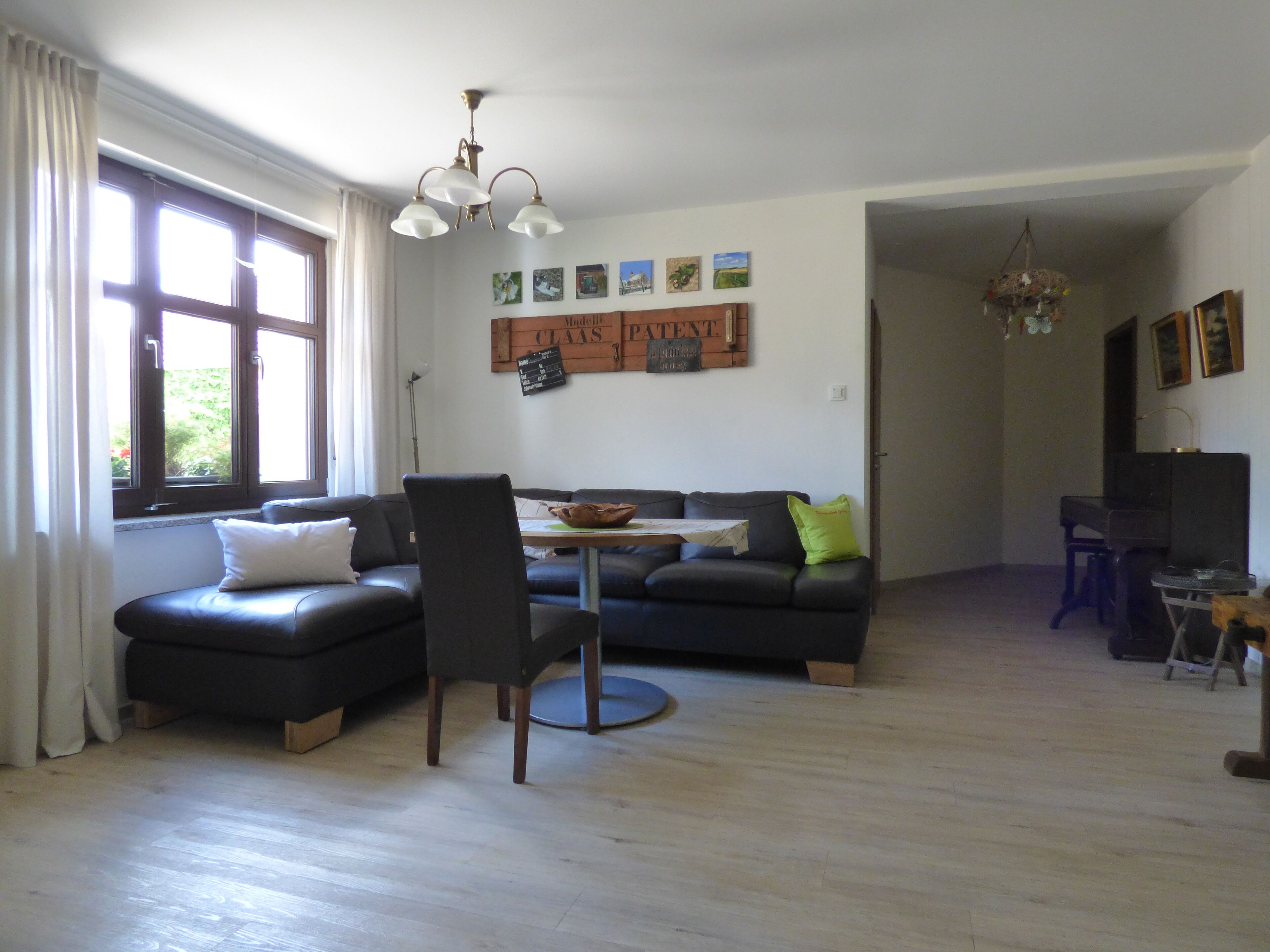 Apartment on a four-sided courtyard with a large garden and swimming pond