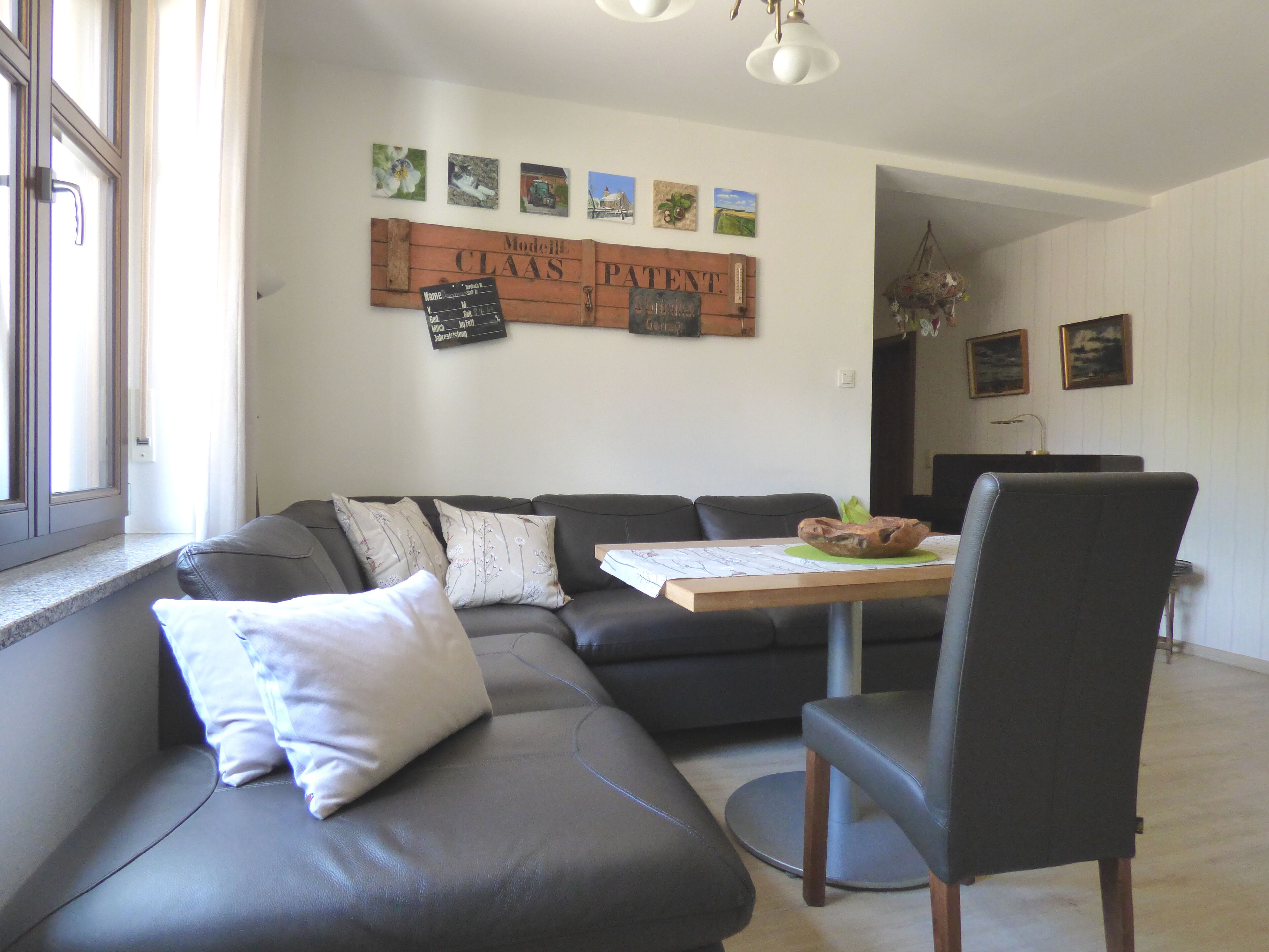 Apartment on a four-sided courtyard with a large garden and swimming pond