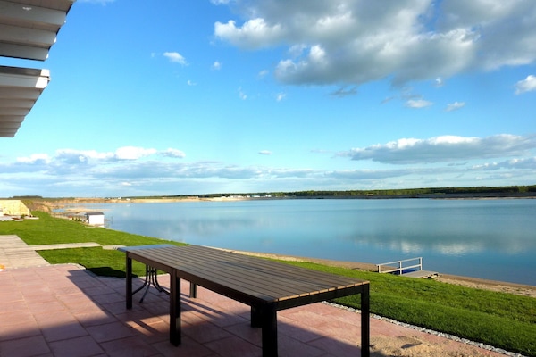 Blick von der Terrasse nach Osten