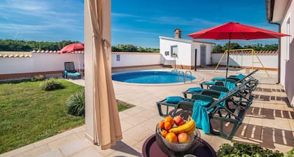Villa Lavanda con piscina, a 7 km del mar, barbacoa, wifi gratis