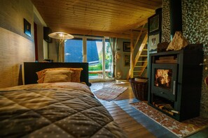 3 Schlafzimmer, Reisekinderbett, kostenloses WLAN, Bettwäsche