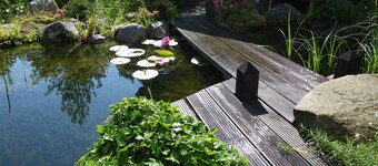 Relaxation, peace & good air in the middle of nature on the Heidschnucken hiking trail.