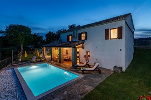 Piscine extérieure