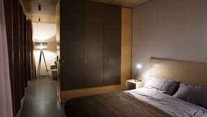 2 室のベッドルーム、旅行用ベビーベッド、WiFi (無料)、ベッドシーツ
