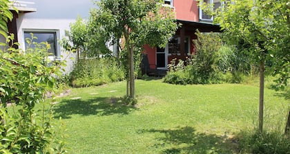 Vacation apartment Garten - Holiday apartment Christin