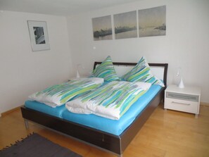 2 Schlafzimmer, Bügeleisen/Bügelbrett, WLAN, Bettwäsche