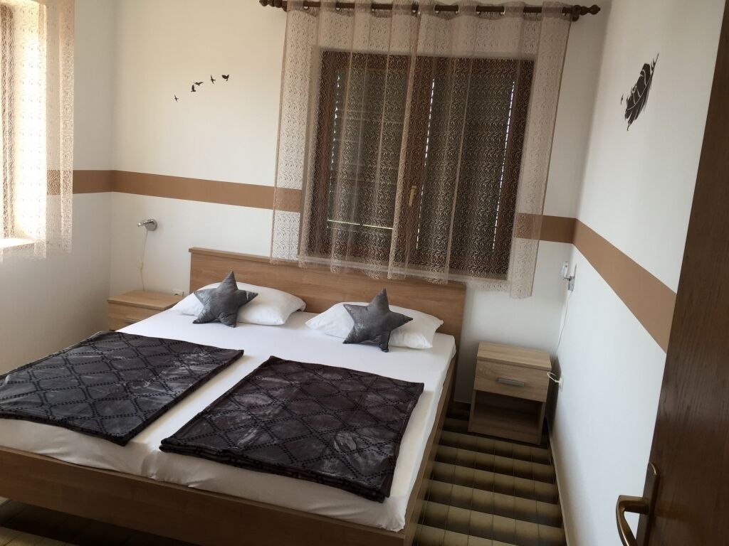 2 bedrooms, free WiFi, bed sheets, wheelchair access
