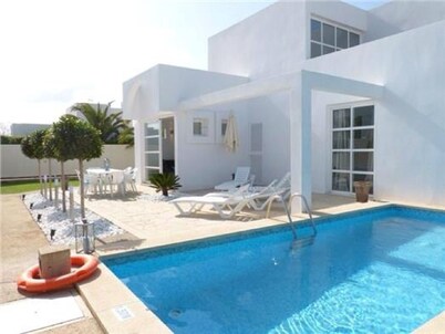 Feel-good and relaxing vacation for the whole family with pool 