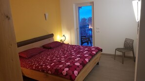 2 bedrooms, free WiFi, bed sheets, wheelchair access