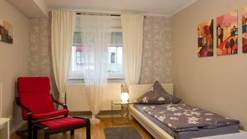 7 bedrooms, iron/ironing board, WiFi, bed sheets