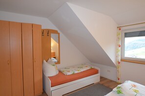1 bedroom, iron/ironing board, WiFi, bed sheets - Apartment Wiesenblick-Panoramaferienwohnung (Glottertal)