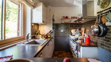 Réfrigérateur, four, plaque de cuisson, lave-vaisselle