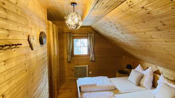 3 bedrooms, iron/ironing board, free WiFi