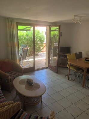 TV, DVD player, stereo