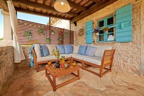 Terrace/patio - Casa Santa Mare - Romantic house with private pool  (Juršici)