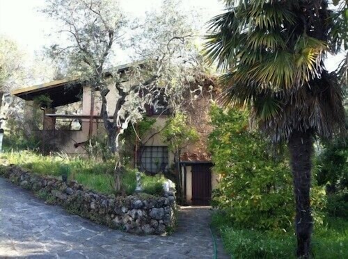 Large Tuscan house with up to 5 bedrooms, 4 bathrooms, pool, 2 terraces