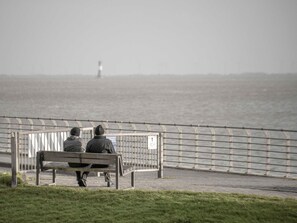 Unclassified image, 3 of 26, button