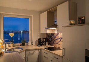 Frigorifero, microonde, forno, lavastoviglie