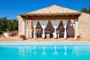 Pool - Finca Almendra - Absolute peace and relaxation (Sant Joan)