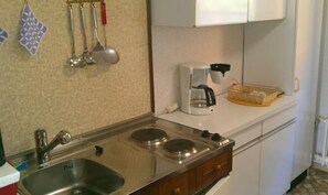 Fridge, microwave, coffee/tea maker, toaster