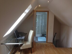 Interior - Apartment with garden, near Playmobil, Nürnberg Nürnberg WIFI (Oberasbach)