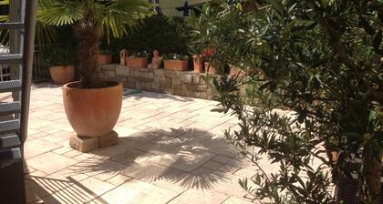 Ferienwohnung mit Garten, nähe Playmobil, Messe Nürnberg WIFI