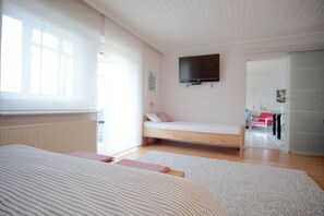 1 Schlafzimmer, Reisekinderbett, WLAN, Bettwäsche
