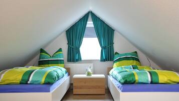 2 bedrooms, iron/ironing board, travel crib, free WiFi