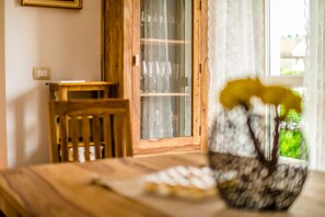 Dining - Beautiful villa with swimming pool, sea view, barbecue, wifi, free wifi (MOMJAN)
