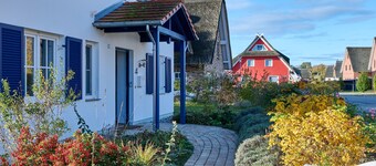 generous thatched cottage (160 m²) on the Baltic Sea, sauna, stove, forest edge location