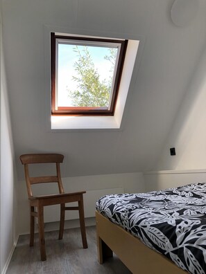 2 habitaciones, tabla de planchar con plancha y wifi 