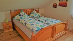 2 Schlafzimmer, Schreibtisch, kostenloses WLAN, Bettwäsche