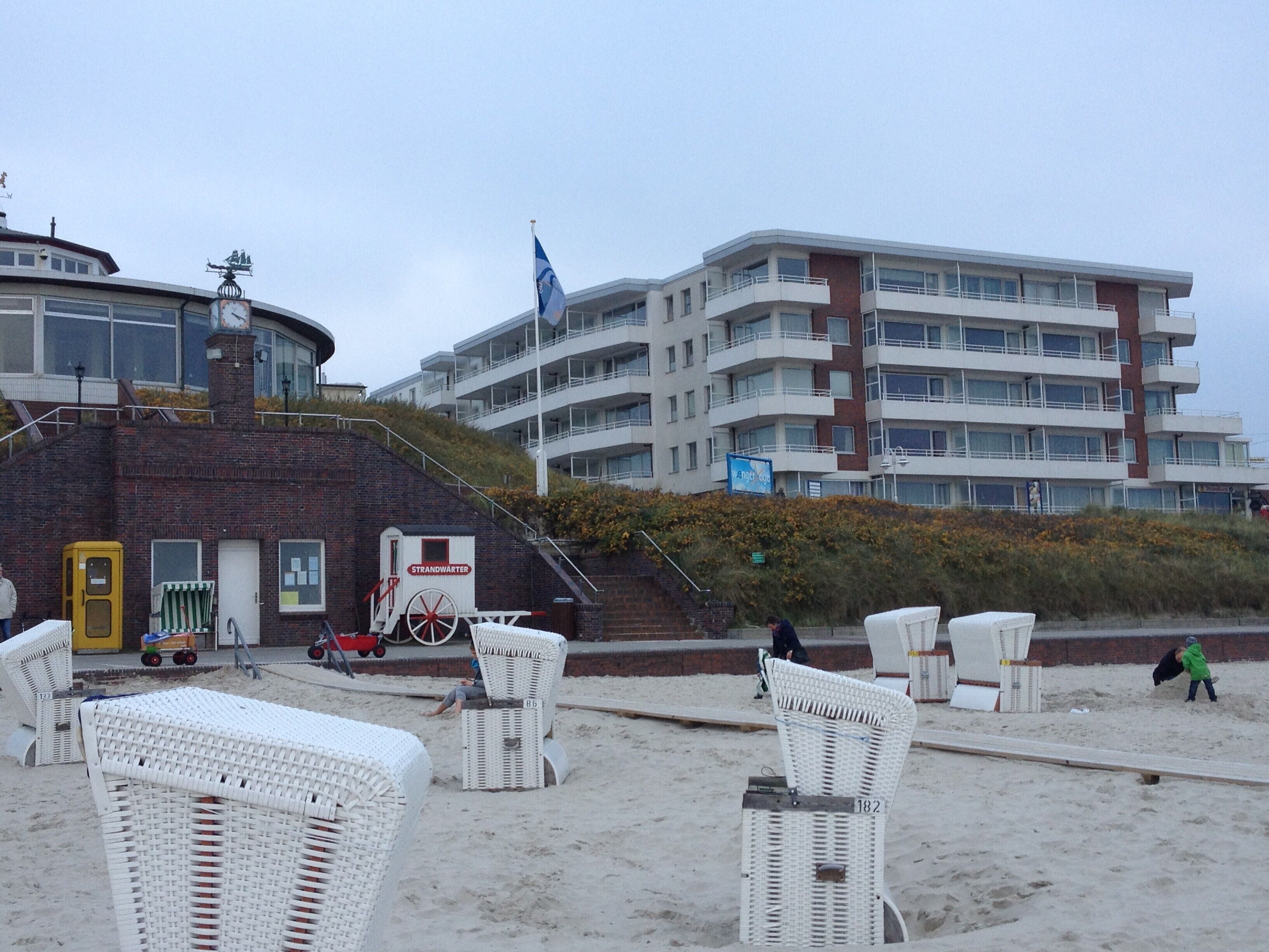 Modern apartment for up to 2 P. directly on the beach of Wangerooge