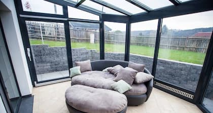 Weinberghaus Prossen, Exclusives Haus mit Aussicht, Kamin, Whirlpool und Sauna