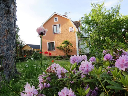 Cosy holiday villa: child-friendly, redecorated, Internet, fishing, motorboat