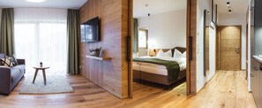 1 bedroom, in-room safe, desk, WiFi