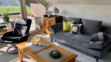 Smart TV, books, video library, stereo